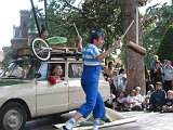 parade(s) 2002 18 * 2272 x 1704 * (2.05MB)